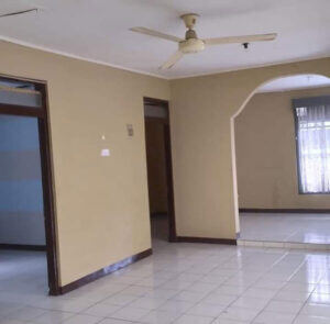 Rumah di Komplek Margahayu Raya