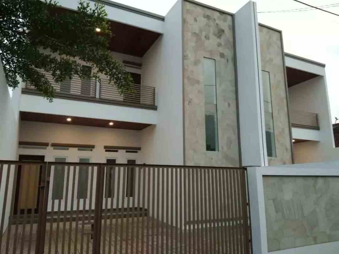 Rumah Baru di Komplek Cikutra Baru