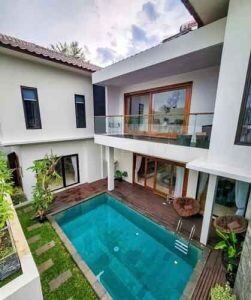 Jual Rumah Mewah Full Furnished di Pondok Labu