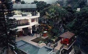 Jual Villa Mewah di Resor Dago Pakar Bandung