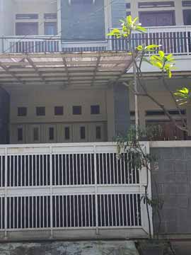 Rumah 2 Lantai Siap Huni di Turangga Bandung