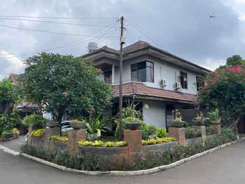 Rumah 2 Lantai di Komplek Pejaten Barat Indah Jakarta Selatan