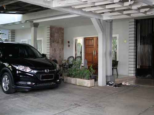 Rumah 2 Lantai di Tubagus Ismail Bandung
