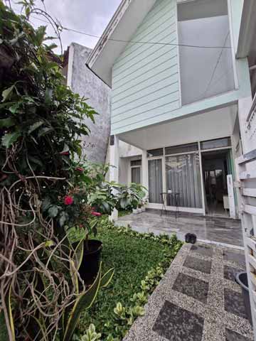 Rumah Full Furnished di Komplek Sanggar Hurip Estate Bandung