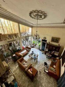 Dijual Rumah Strategis di Jalan Mampang Prapatan Jakarta Selatan