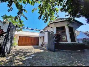 Dijual Rumah Vintage Non Heritage di Mainroad Wastukencana Bandung
